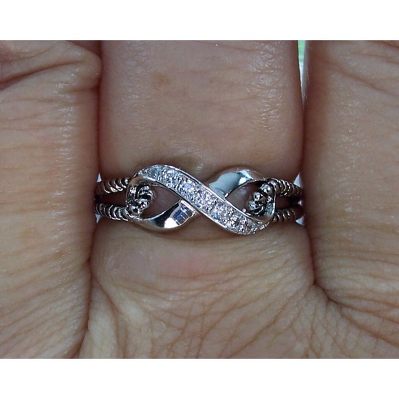 925 STERLING SILVER Infinity Cubic Zirconia Ring - Picture 13 of 16